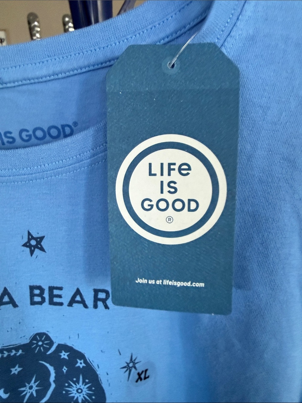 Life Is Good NWT Mama Bear Crusher Tee in Sky Blue. Size XL - Picture 3 of 5